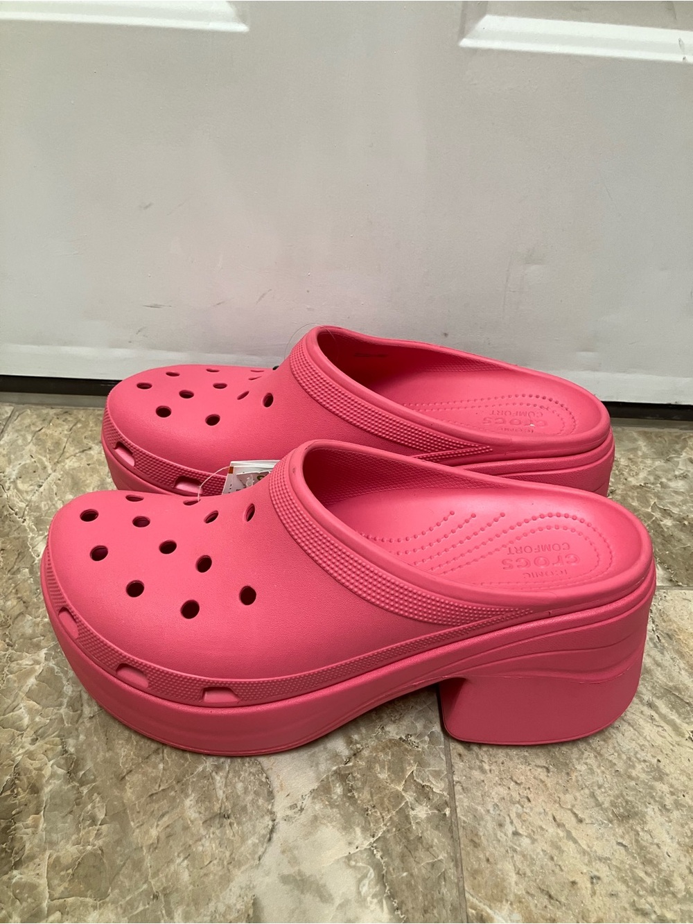Pink Croc clogs NWT